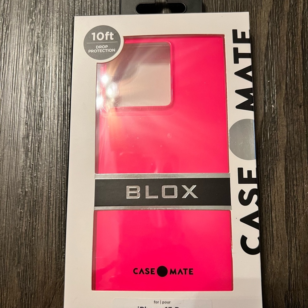 Case-Mate Blox Square Case for iPhone 13 Pro - New in Box - Neon Pink